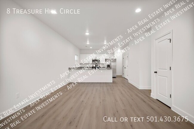 Building Photo - 8 Treasure Hill Cir