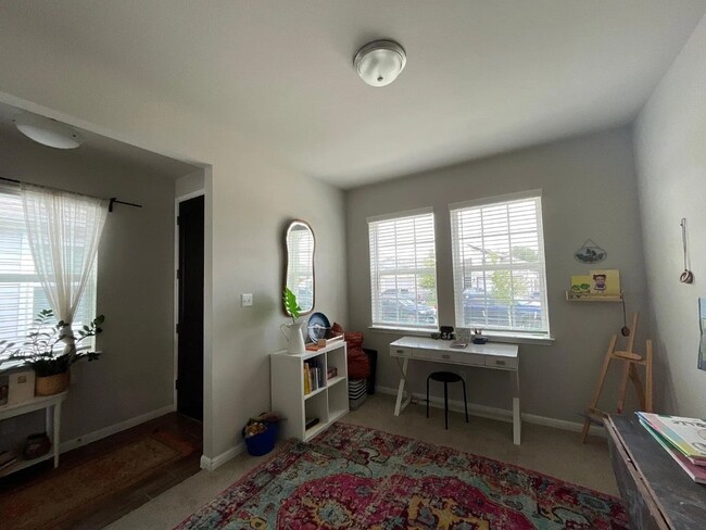 Building Photo - 128 Lacey Oak Lp