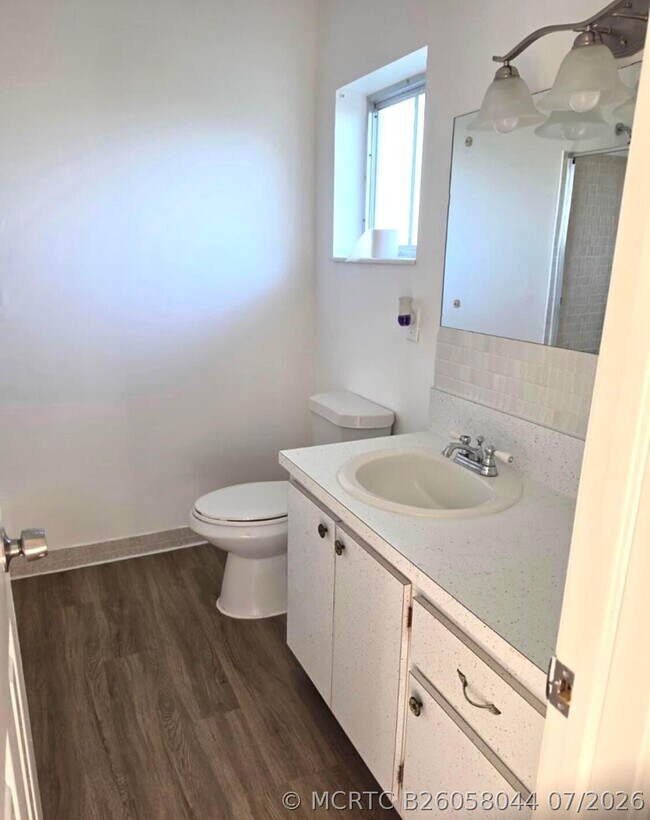 Building Photo - 2965 Ashley Dr W