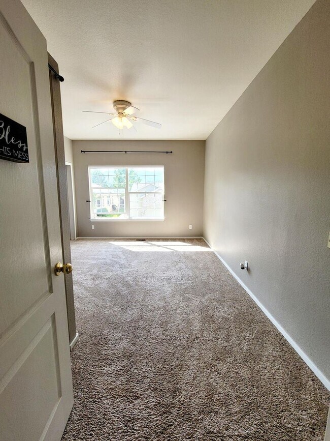 Building Photo - Boastful 3 Bedroom West Side home in gated...
