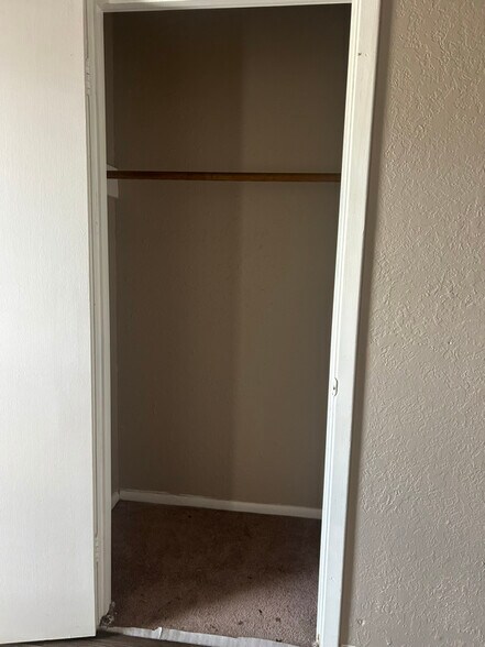 Building Photo - 4418 Acushnet Dr