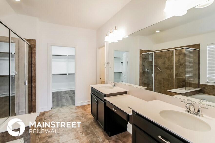 Building Photo - 6709 Roaring Creek