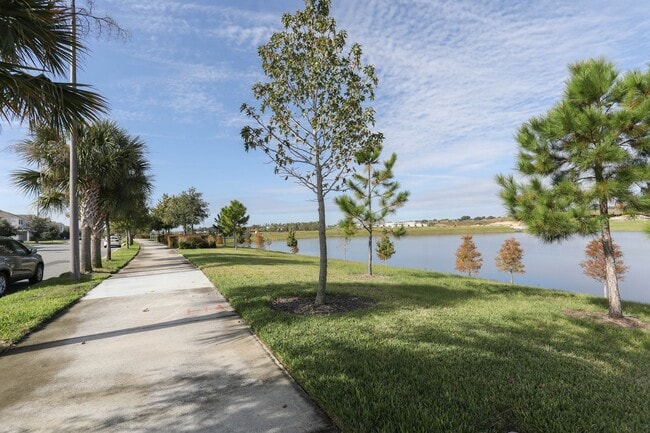 Building Photo - 5135 Lake Hamlin Trail