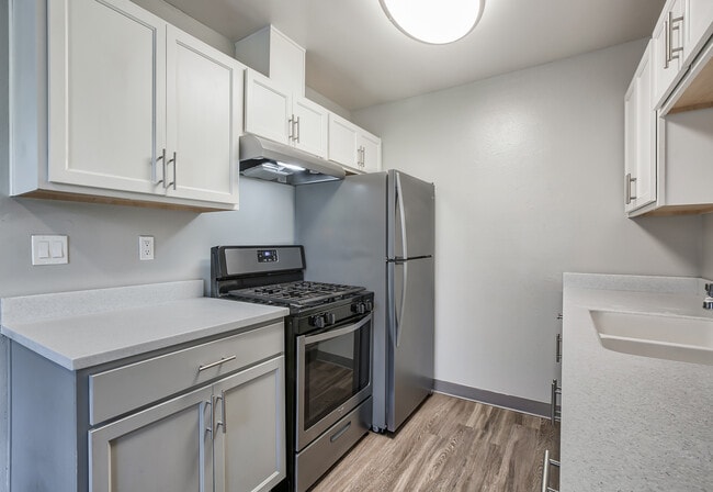 Building Photo - Woods Grove Apartments