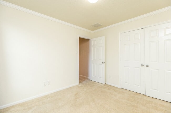 Building Photo - 15623 Hanover Breeze Ln