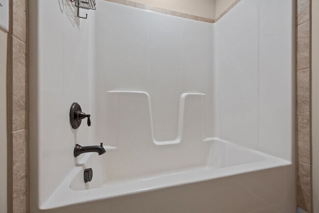 Building Photo - 433 Canvasback Ln