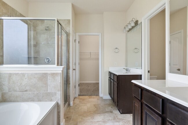 Building Photo - Spacious 4BR Home with Game Room, High Ceilings & Private Backyard in Schertz