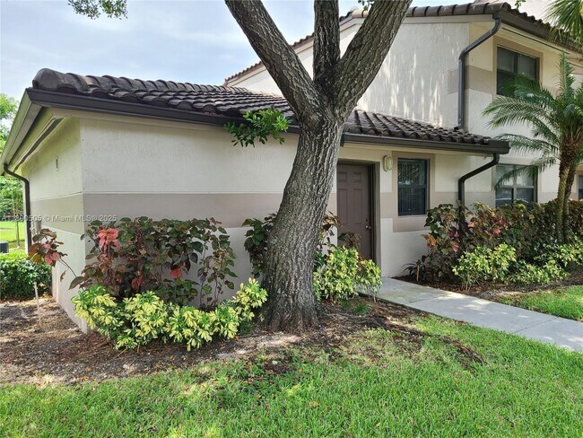 Building Photo - 9851 Nob Hill Ct