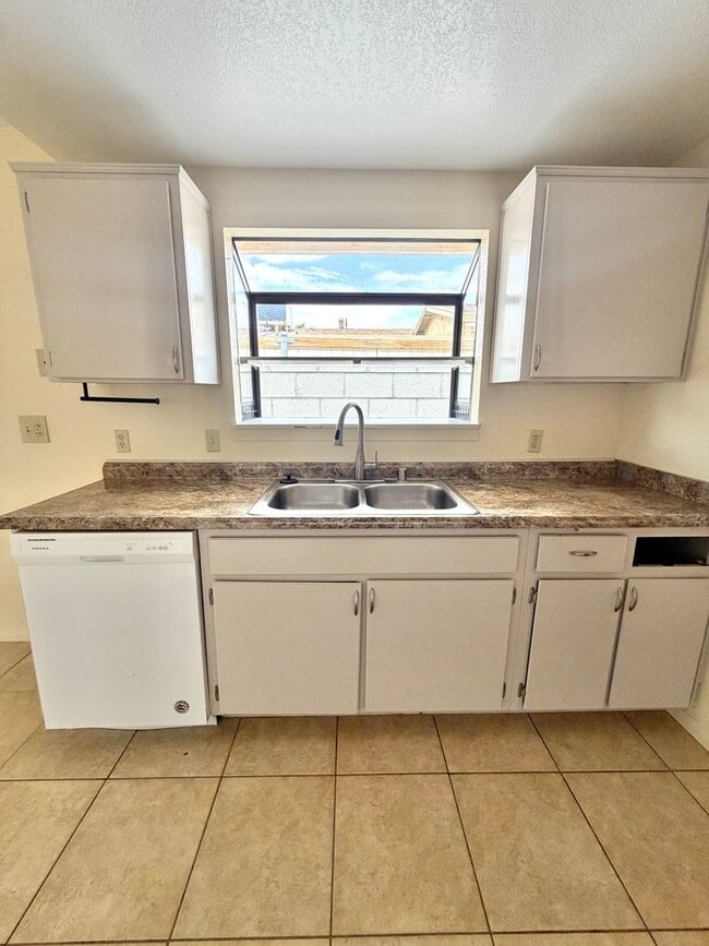 Building Photo - 71768 Buena Vista Dr