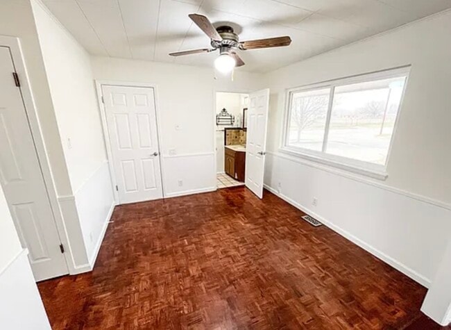 Building Photo - 143 Ramblewood Rd