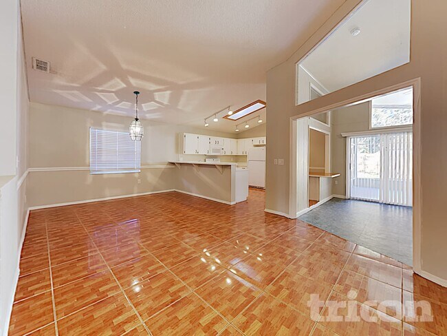 Building Photo - 3910 Creek Woods Dr