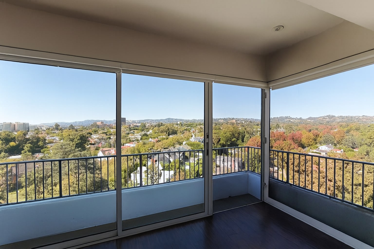 Building Photo - 10501 Wilshire Blvd