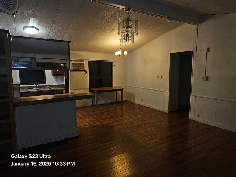 Building Photo - 1016 Real Ln