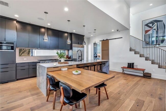 Building Photo - 4811 Timberline Dr