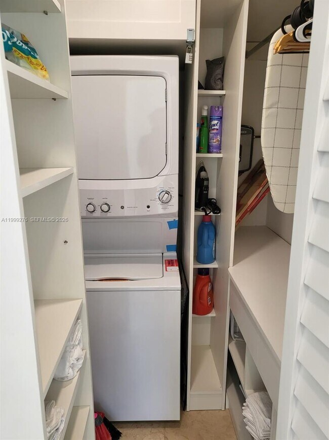 Building Photo - 6130 Grant St