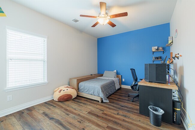 Building Photo - 3530 Auburn Creek Cir