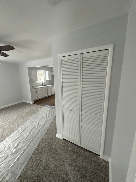 Building Photo - 748 S 24th St