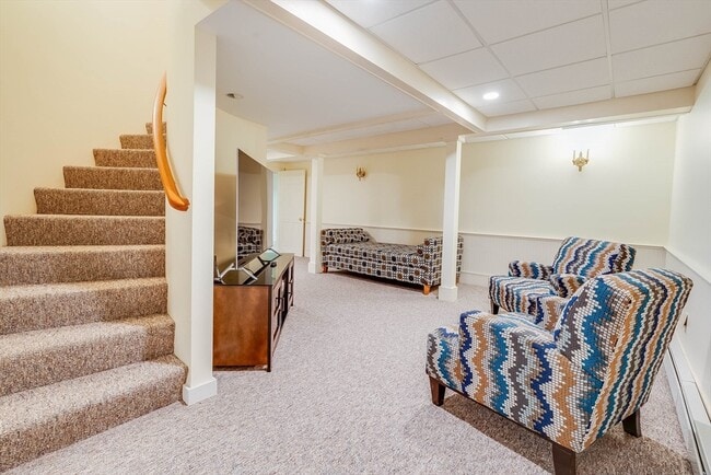 Building Photo - 3 W Hollow