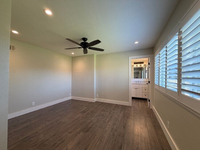 Building Photo - Nicely remodeled 1 bedroom Suite, All utilities paid + WiFi