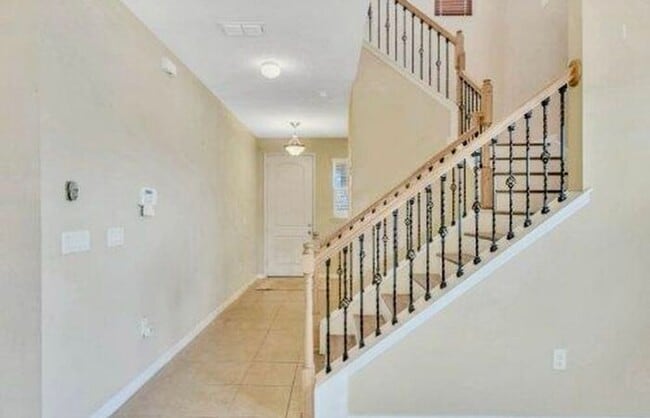 Building Photo - Luxury 2 Story 4 bedroom 3.5 bath Sanford ...