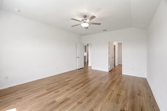 Building Photo - 113 Golden Grove Pkwy
