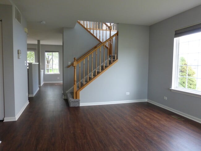 Building Photo - 4676 Magnolia Ln