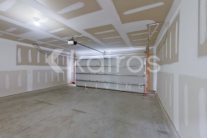 Building Photo - 205 Zachary Ln