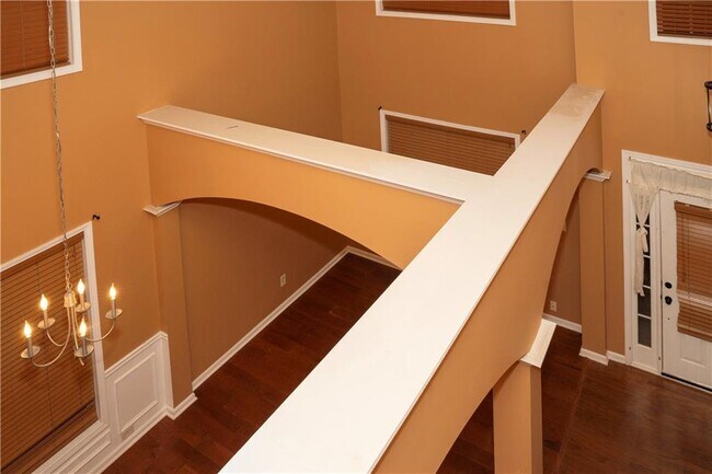 Building Photo - 2581 Southhaven Ln