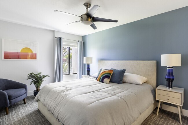 Building Photo - Serene Oasis Condo in Palm Springs