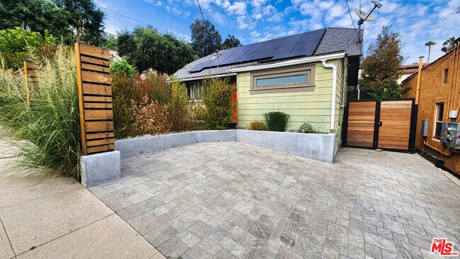 Building Photo - 2229 Oak Glen Pl