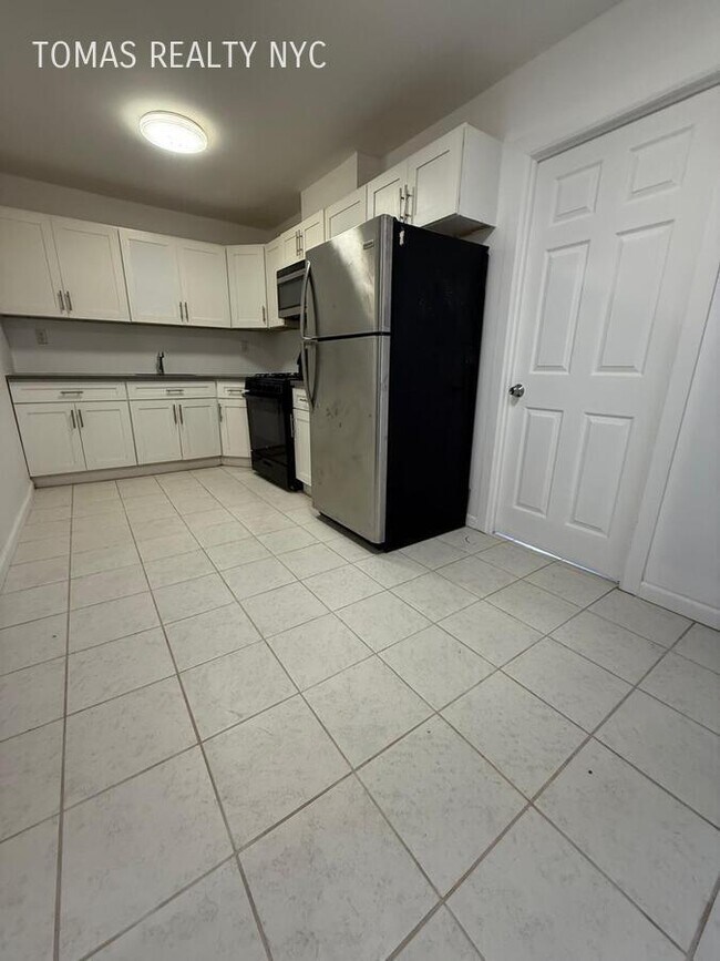 Building Photo - 364 Huntington Ave