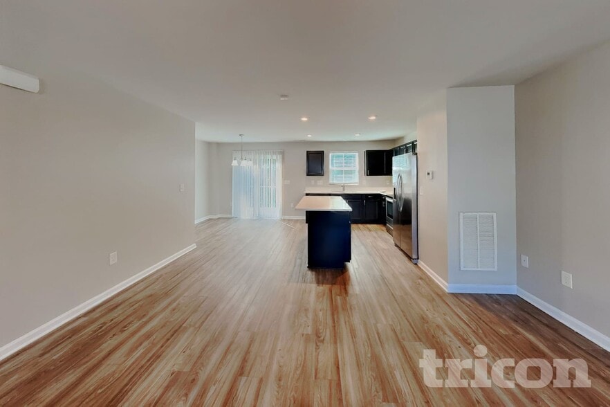 Building Photo - 38 E Lumber Ct
