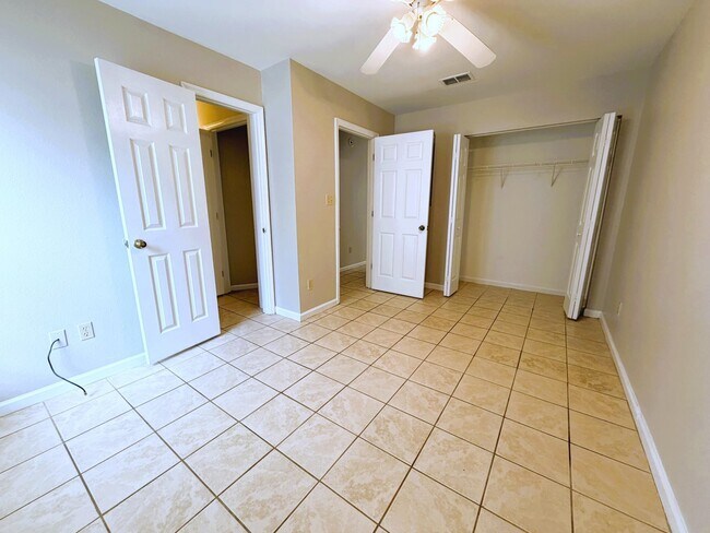 Building Photo - 2708 Tess Cir
