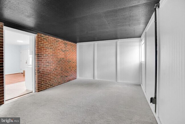 Building Photo - 13209 Thornton Dr
