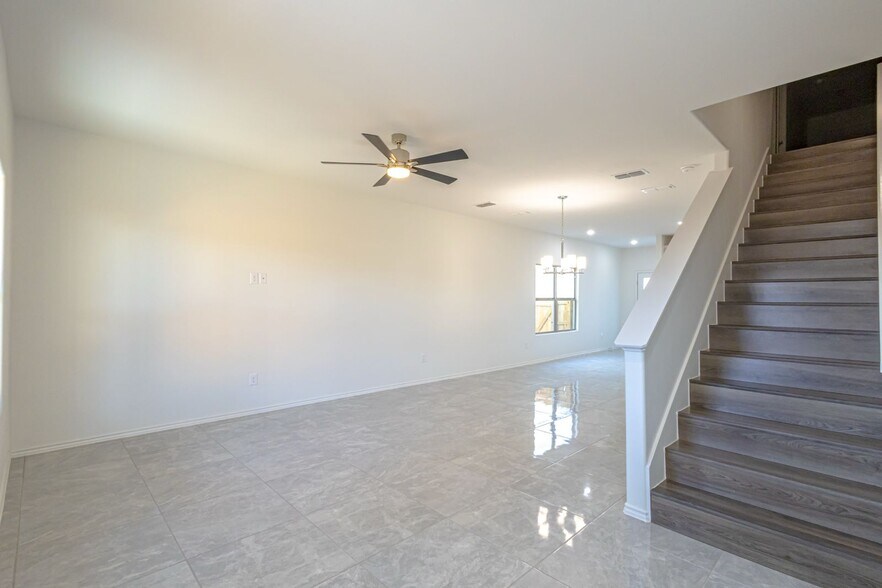 Building Photo - 5902 US-59