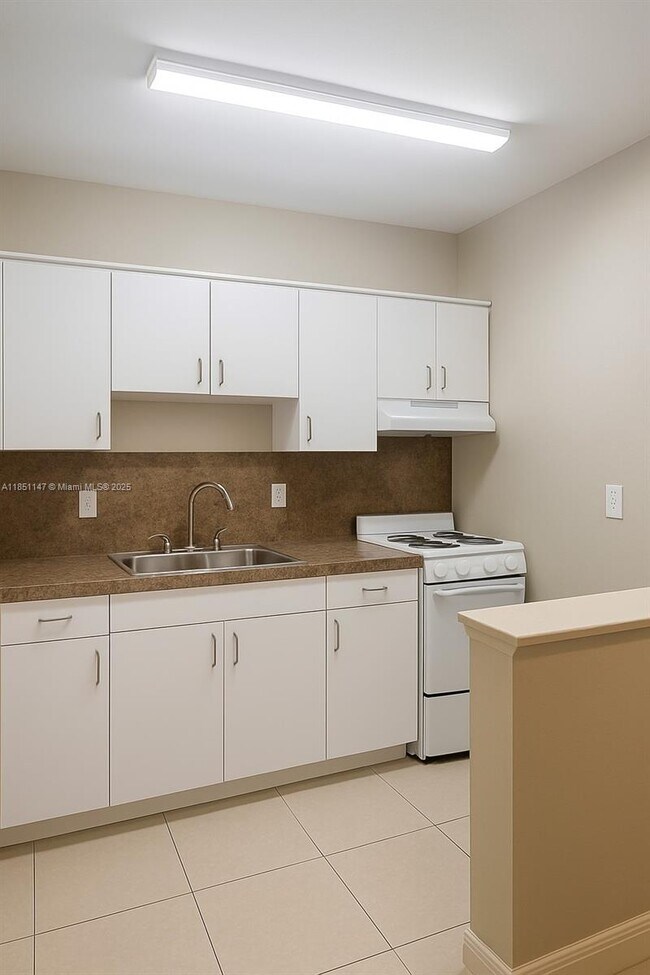 Building Photo - 1433 NW 4th Ave