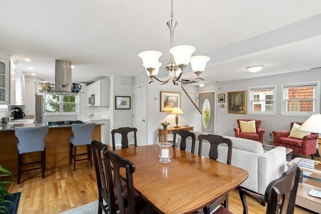 Building Photo - 45 Magoun St