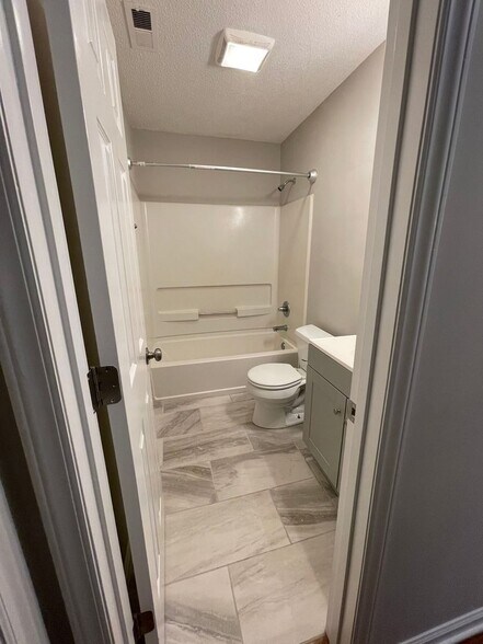 Building Photo - 5521 Fieldcross Ct