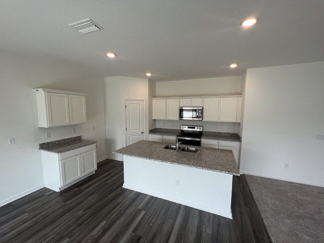 Building Photo - 35522 Shade Fern Ln