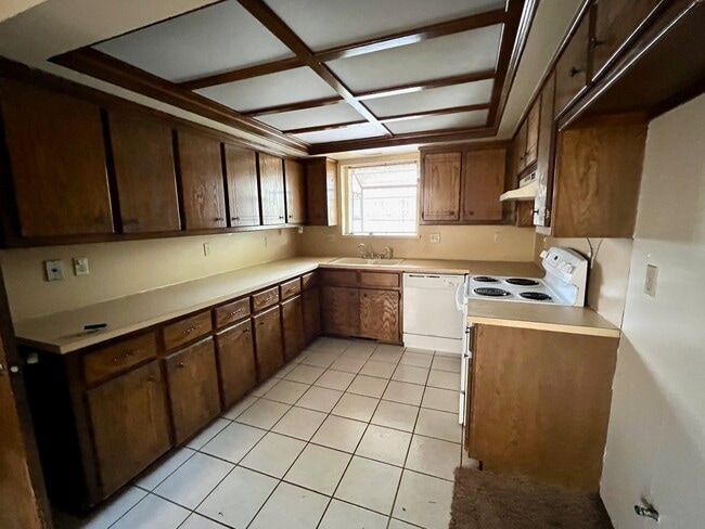 Building Photo - 7909 Harvest Moon Rd