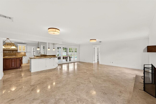 Building Photo - 3000 SW 130th Ave