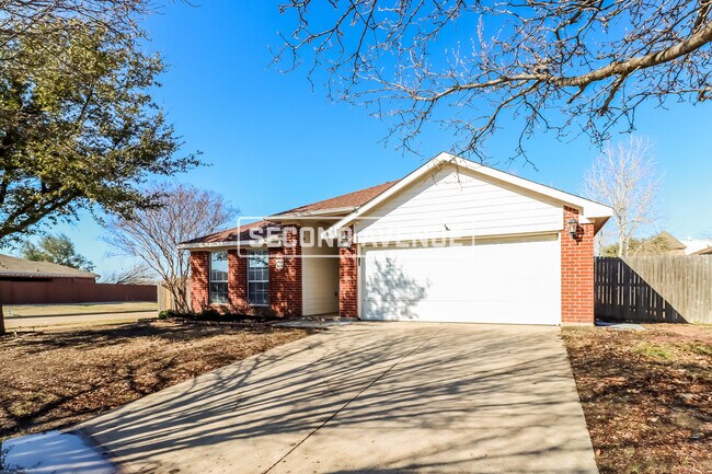 Building Photo - 406 Lone Star Park Ln