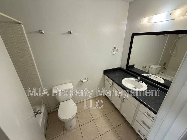 Building Photo - 1413 W 1650 N