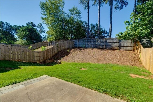 Building Photo - 4758 Highland Ave