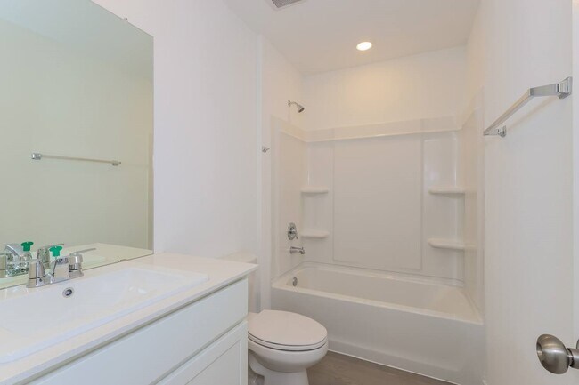 Building Photo - 15215 Abella Dr