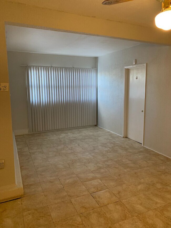 Building Photo - 1640 Courtland Cir