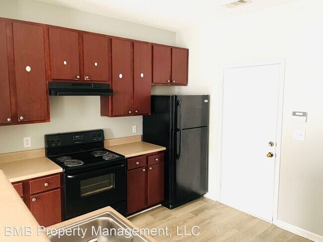 Building Photo - 3 br, 2 bath House - 180 Pine Meadow Circle