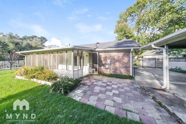 Building Photo - 7401 Briarwood Cove