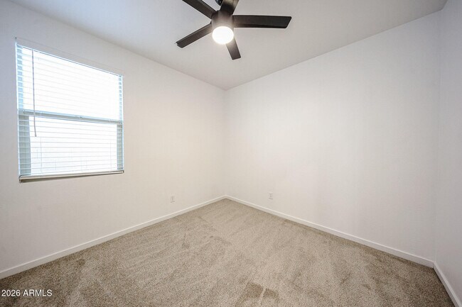 Building Photo - 14220 W Willow Ave