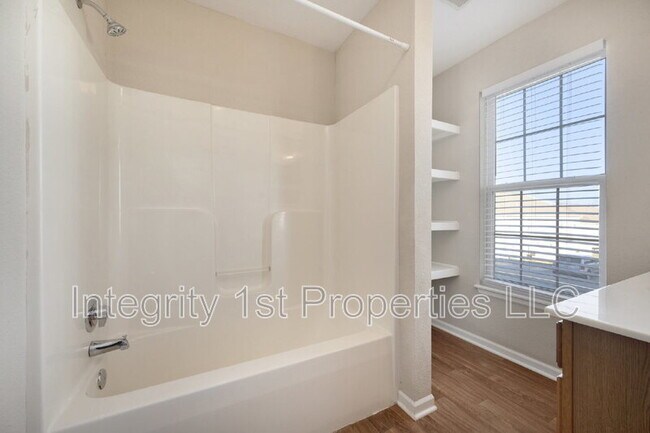 Building Photo - 5941 NW 90th Terrace